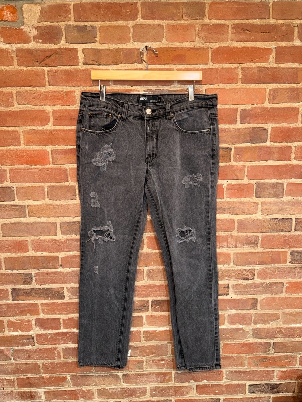 BDG Boyfriend Jeans - Faded Black Ripped Holes Denim Grunge